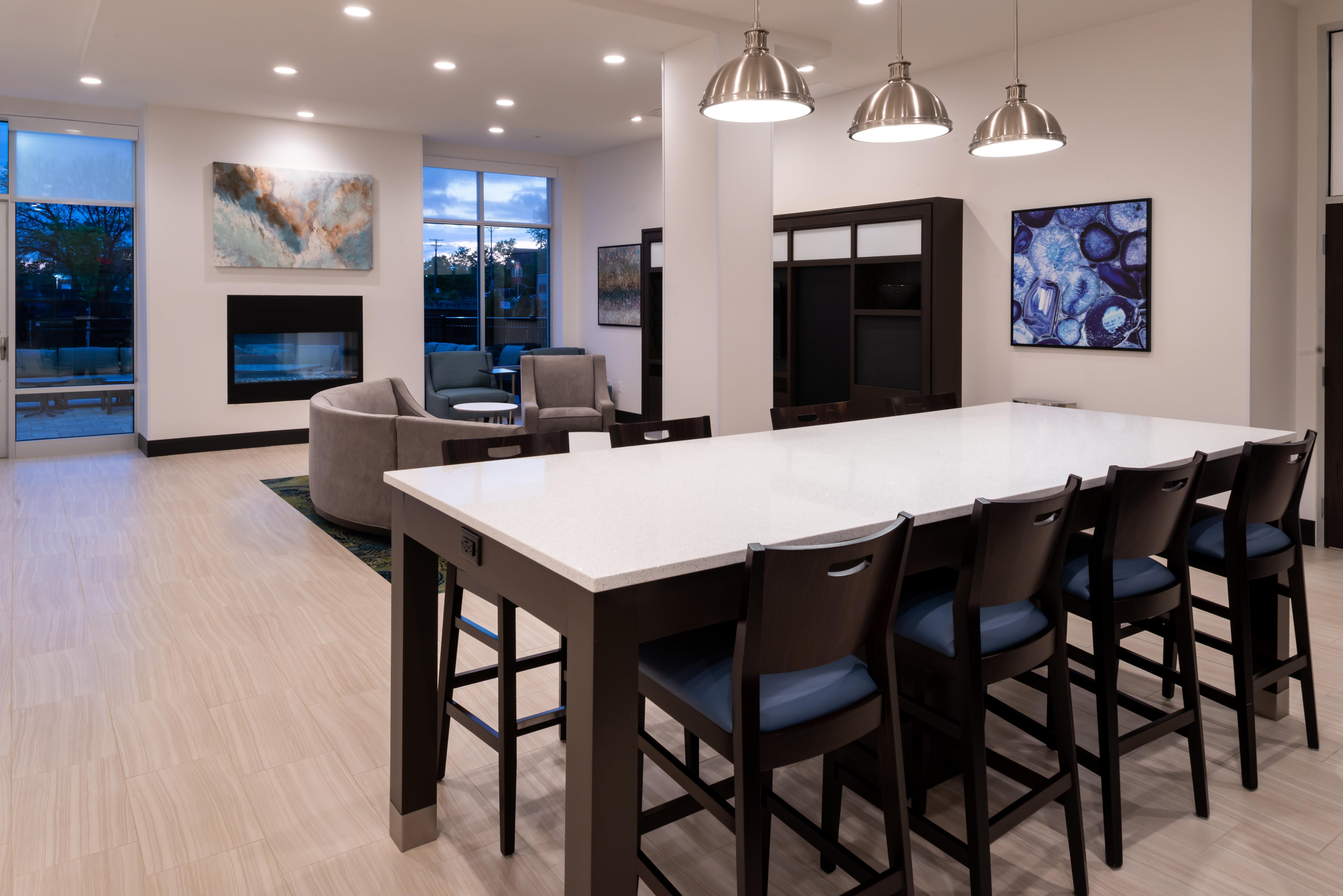 Holiday Inn & Suites - Farmington Hills - Detroit Nw By Ihg Екстер'єр фото