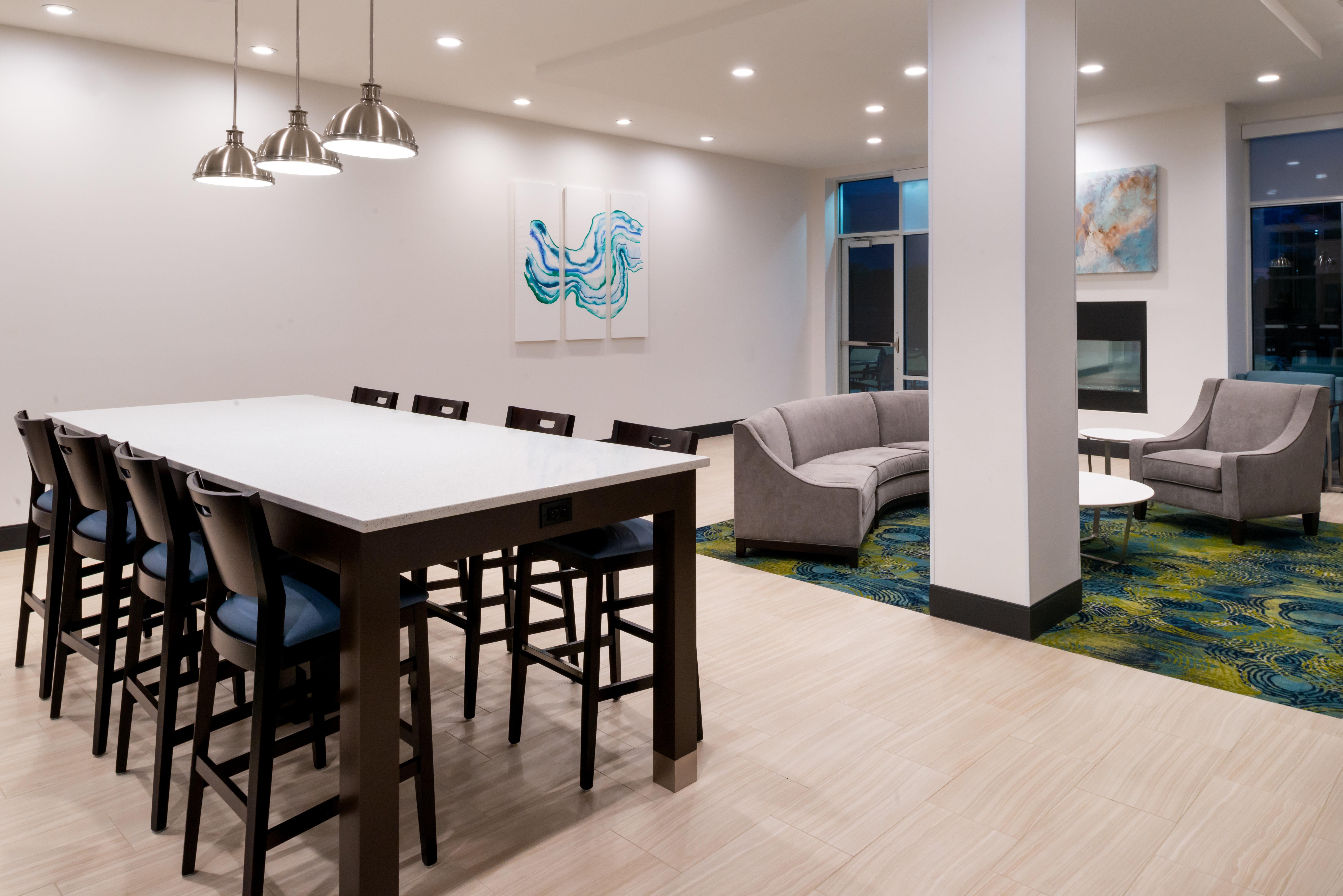 Holiday Inn & Suites - Farmington Hills - Detroit Nw By Ihg Екстер'єр фото
