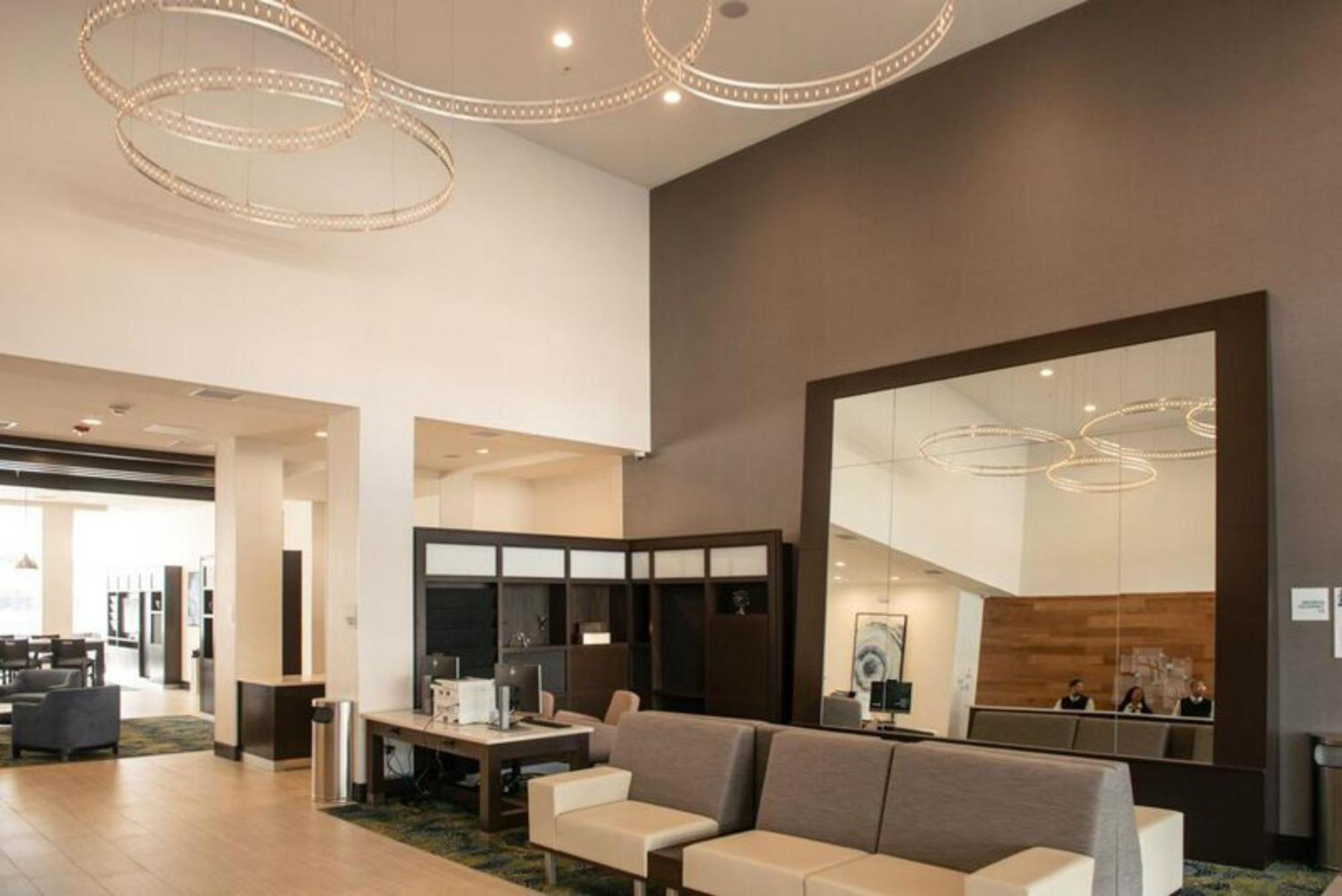 Holiday Inn & Suites - Farmington Hills - Detroit Nw By Ihg Екстер'єр фото