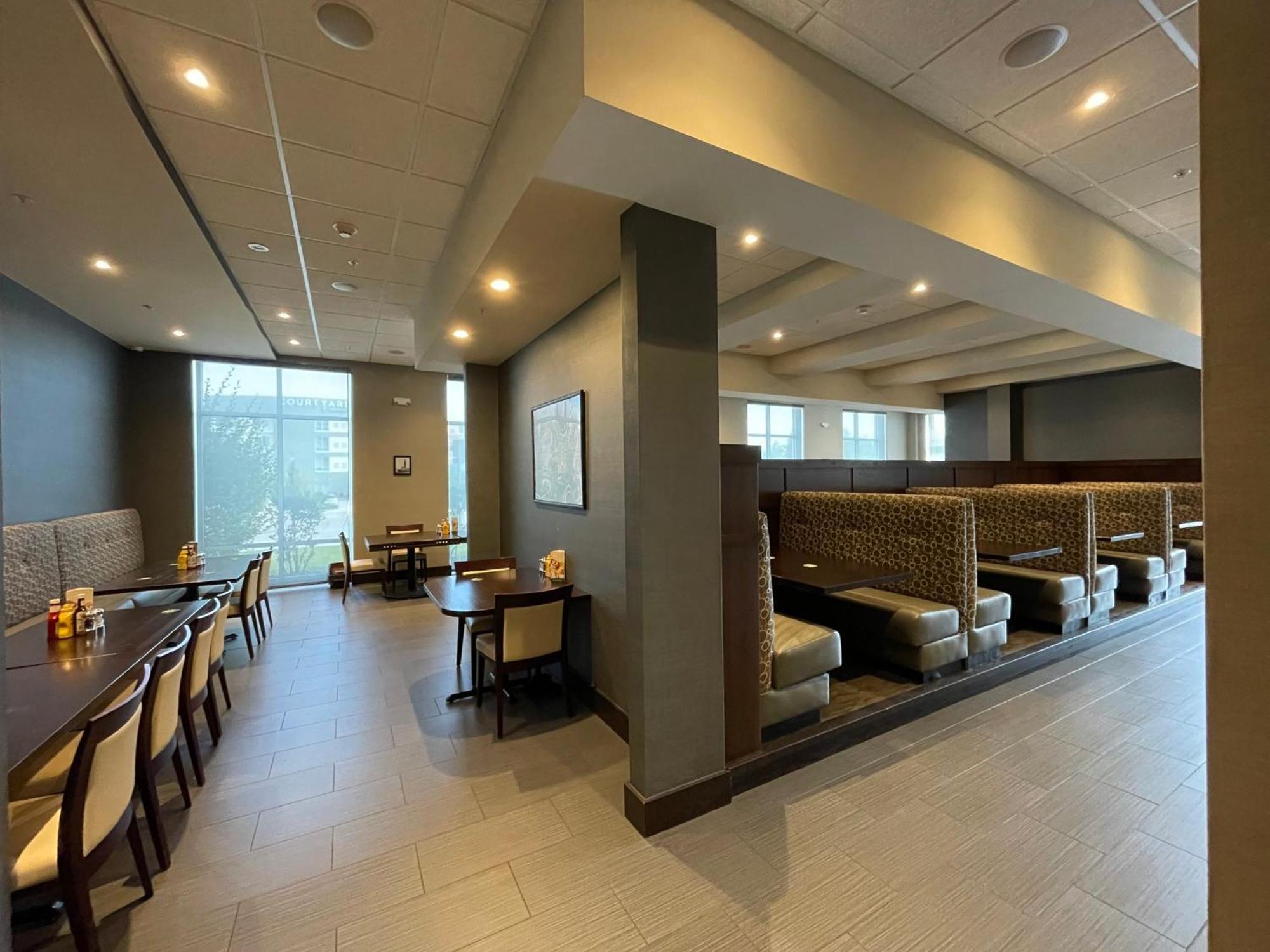 Holiday Inn & Suites - Farmington Hills - Detroit Nw By Ihg Екстер'єр фото